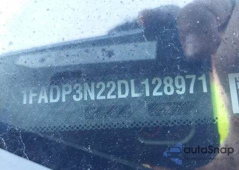 2013 Ford Focus Titanium z USA, uszkodzony, nr VIN 1FADP3N22DL128971